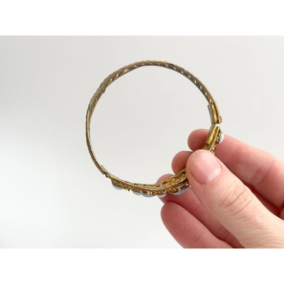 Faux Opal Gemstone Gold Toned Textured Chunky Vintage Bracelet Costume Bracelet - Picture 11 of 16